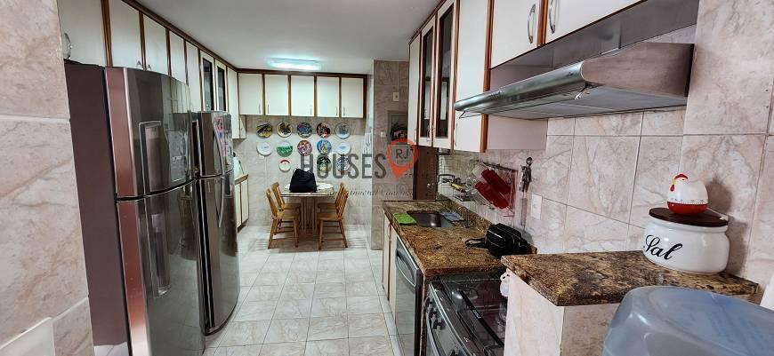 Apartamento à venda com 3 quartos, 199m² - Foto 12