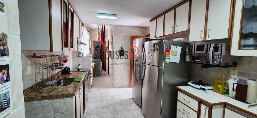 Apartamento à venda com 3 quartos, 199m² - Foto 13