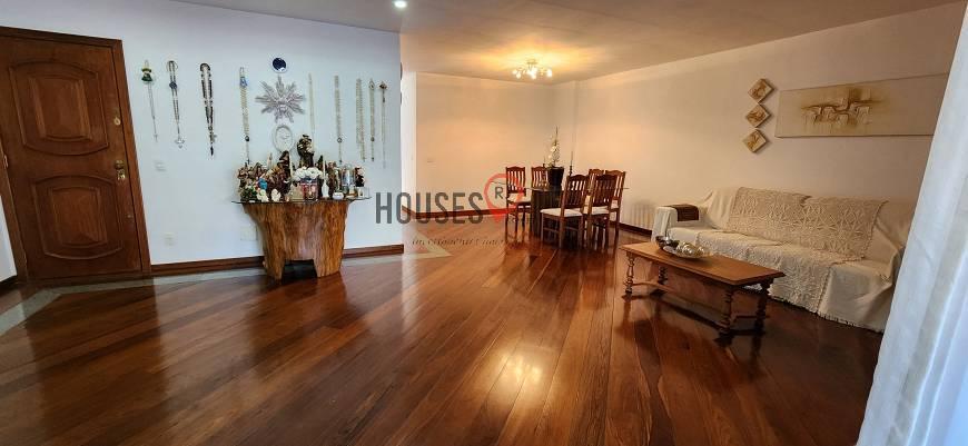 Apartamento à venda com 3 quartos, 199m² - Foto 4